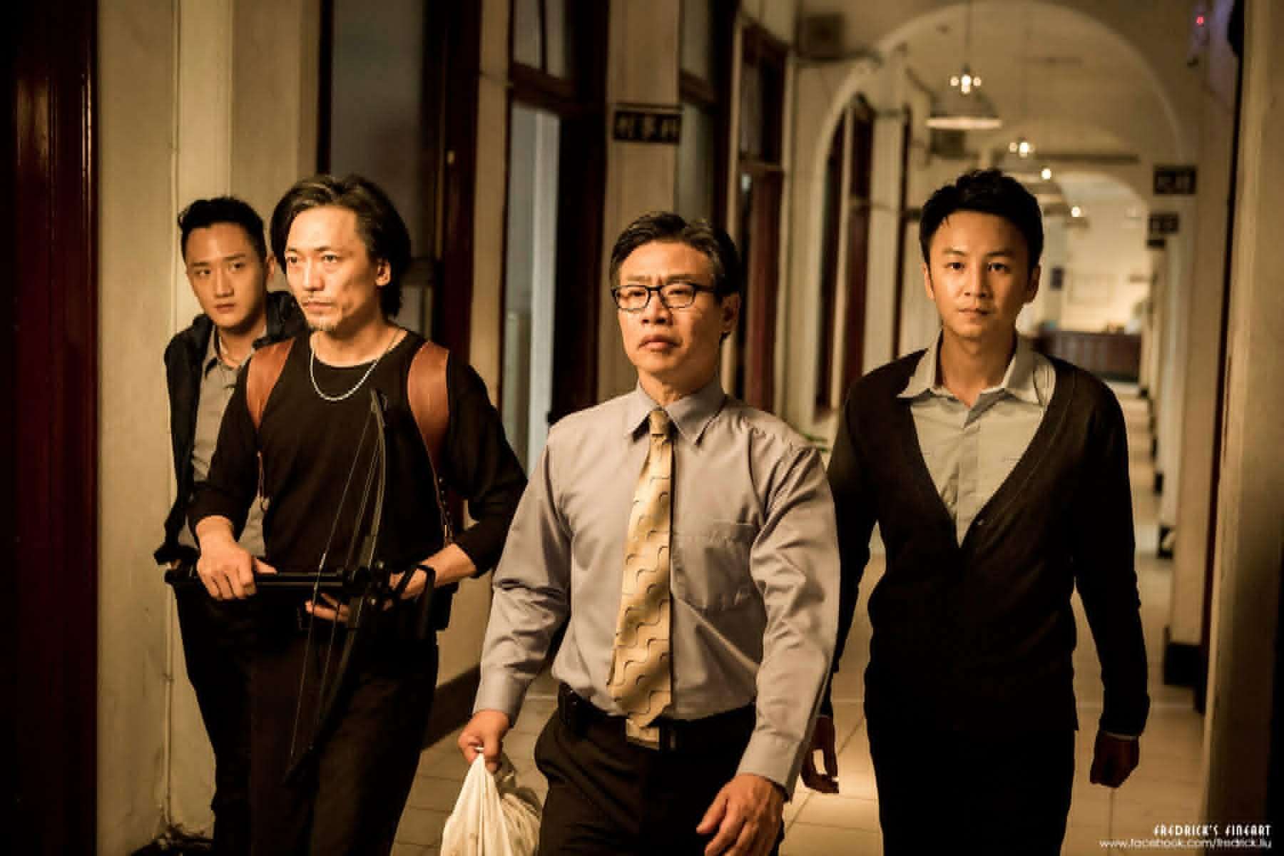 知名京劇武生朱陸豪跨足電影、電視、舞台劇演出。作品數量眾多，且受得獎肯定。圖為朱陸豪飾演法醫楊日松。(朱陸豪提供)