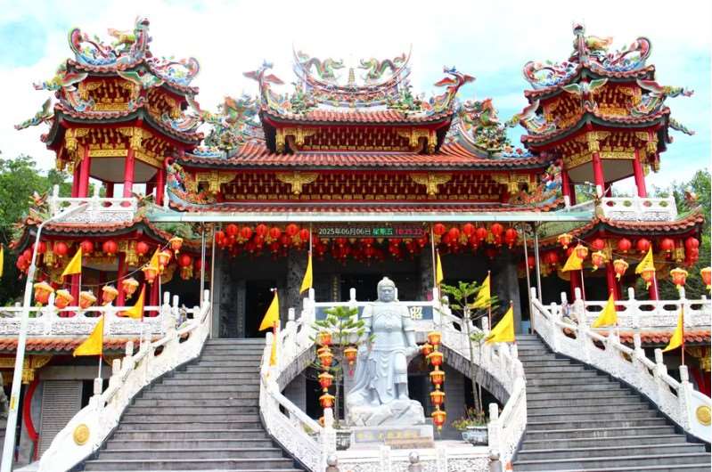 ศาลเจ้าเจาฮุ่ย ศูนย์กลางศรัทธาของชุมชนหลงเหมิน เขตโก้งเหลียว