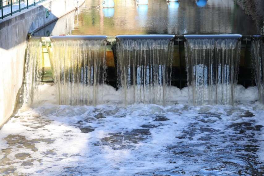 พลังงานไฟฟ้าจากน้ำขนาดเล็กเป็นส่วนสำคัญของนโยบาย “การเปลี่ยนผ่านพลังงาน 2.0”(ภาพจาก iStock)