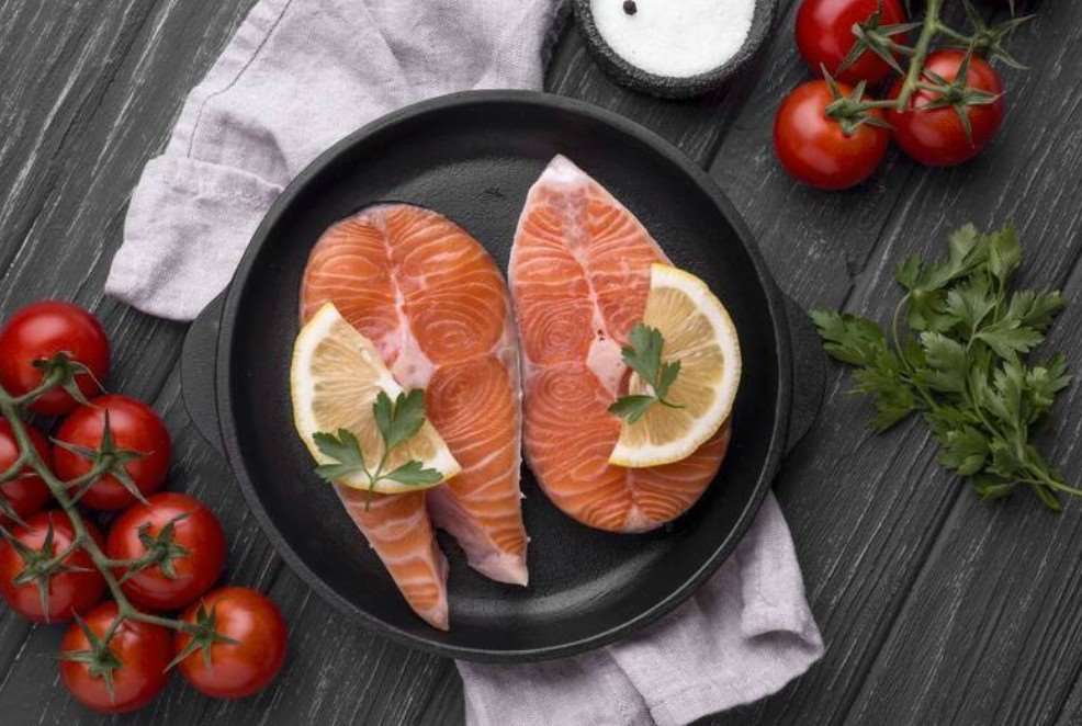 คนไต้หวันชอบกินปลาแซลมอน ยอดนำเข้าจากนอร์เวย์พุ่งขึ้นถึง 28%(ภาพจากfreepik)