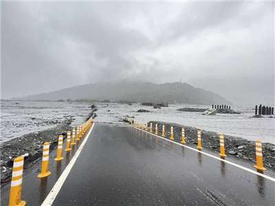 ฮัวเหลียนเตือน ปชช.ที่อพยพออกจากบ้านแล้ว อย่ากลับบ้าน รุกล้ำเขตพื้นที่เฝ้าระวังมีโทษปรับสูงสุด  250,000 เหรียญไต้หวัน ( ภาพ CNA)

