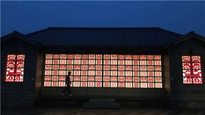 “เฉินจื้อซวี่” (陳治旭) ศิลปินตัดกระดาษผู้ “วาดภาพด้วยกรรไกร” ผู้มองเห็นพลังชีวิตซ่อนอยู่ในแผ่นกระดาษ  และมองว่าศิลปะการตัดกระดาษไม่เพียงเป็นการสืบทอดวัฒนธรรมดั้งเดิม