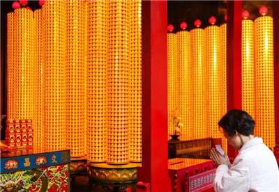จุดโคมไฟขอพรที่นิยมจุดก่อนเทศกาลตรุษจีน(ภาพจาก udn.com)