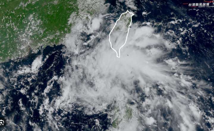  ไต้ฝุ่นหนองฟ้า(Nongfa) ลูกที่ 14 ของปีนี้กำลังก่อตัว