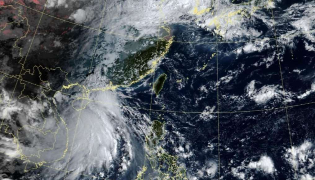 บริเวณทะเลด้านตะวันออกของฟิลิปปินส์มีหย่อมความกดอากาศต่ำเขตร้อนก่อตัวขึ้นอีกครั้ง