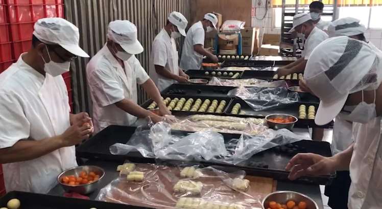  ปีนี้ “ขนมไหว้พระจันทร์กรงเหล็ก” ฮิตถล่มทลาย อร่อย คุณภาพดี ราคาน่ารัก เปิดจองปุ๊บหมดปั๊บ