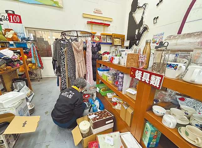 นครไทจงเปิด “ธนาคารของใช้มือสอง” รับบริจาคของเล่น เสื้อผ้า รองเท้า กระเป๋า พร้อมบริการรับถึงบ้าน(ภาพจาก chinatimes)