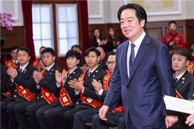 ปธน. ไล่ชิงเต๋อ ต้อนรับผู้คว้ารางวัล “ฟีนิกซ์” เดินหน้าเพิ่มกำลังพลดับเพลิง 3,000 นาย เสริมศักยภาพกู้ภัย (photo: CNA)