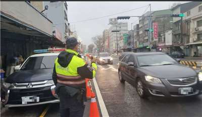 ตรุษจีนเมาไม่ขับ! ออกเที่ยว-กลับดึกปลอดภัย ใช้ Police Service App เรียกรถ ส่งตำแหน่ง แจ้งเหตุ ครบจบในแอปเดียว