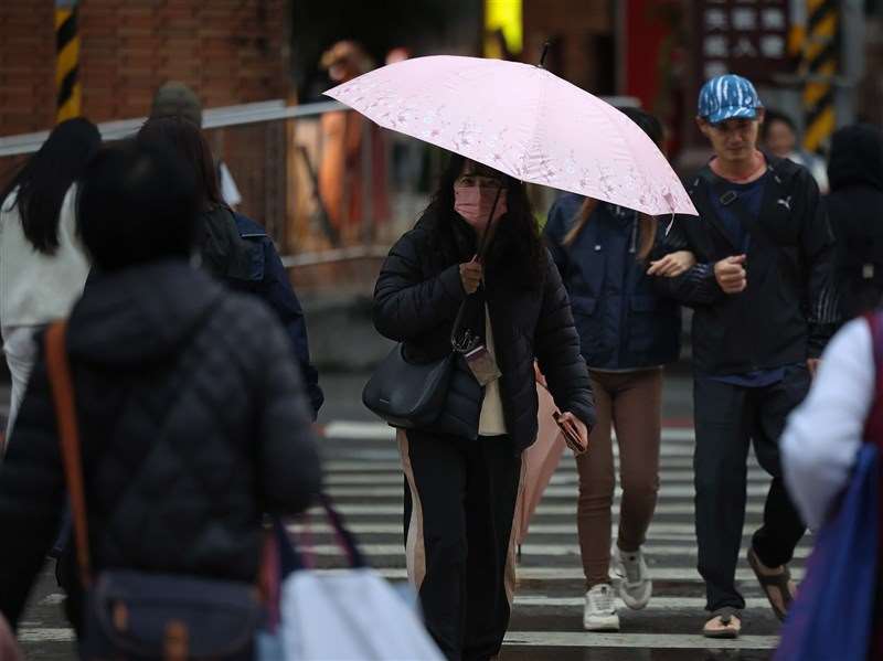 อากาศเย็นชื้นถึงวันพฤหัสบดี วันศุกร์นี้เตรียมรับลมมรสุมตะวันออกเฉียงเหนือ