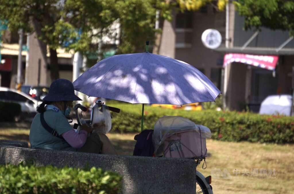 ไถหนาน-ผิงตง ระวังอากาศร้อนถึง 36 ℃! ทั่วไต้หวันร้อนเหมือนฤดูร้อนจนถึง 14 เม.ย.