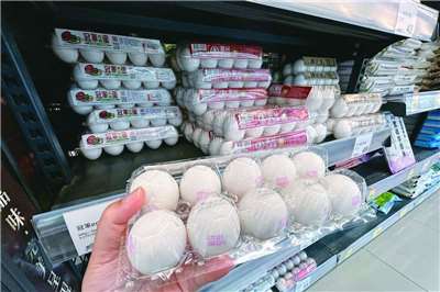 กระทรวงเกษตรไต้หวันสนับสนุนกระบวนการล้างทำความสะอาดและคัดเกรดไข่ไก่ เร่งเสริมระบบตรวจสอบย้อนกลับ เพื่อความปลอดภัยทางอาหาร