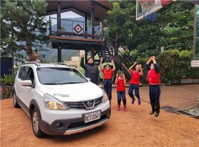 รถใช้ร่วมของชุมชนบนเขา ที่มา: rightplus.org