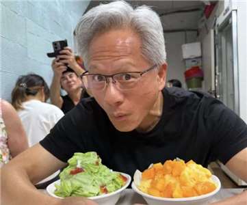 เจนเซน หวง กับ วาร์ปลายแทง 7 ร้านลับในตลาดเหราเหอ ที่ต้องบึ่งไปกินเมื่อมาเยือนไต้หวัน! (ภาพจาก IG@NVIDIA )