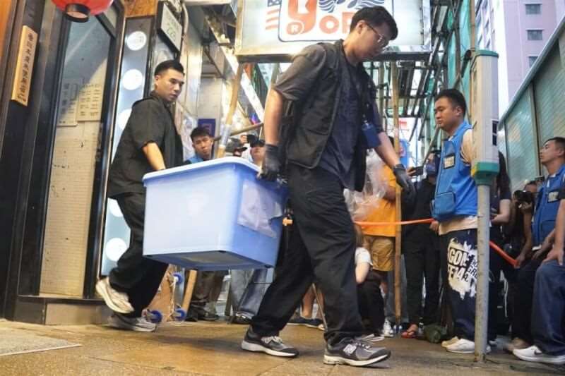 ตร.ฮ่องกงบุกค้นร้านหนังสืออิสระ ทำเนียบประธานาธิบดีไต้หวันแถลงจะเฝ้าติดตามสถานการณ์ในต่อเนื่อง พร้อมยืนหยัดเคียงข้างเสรีภาพในการแสดงความคิดเห็น