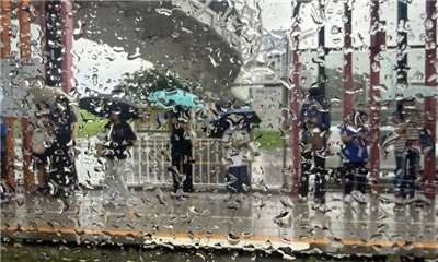ระวังบาหวี่! ฝนถล่มเหนือ–ตะวันออก เตือนคลื่นยักษ์ซัดชายฝั่ง Photo: CNA, Taiwan