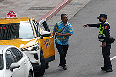 ผู้ว่าฯ ไทเป ตรวจเยี่ยมการซ้อมรับมือภัยฉุกเฉิน พร้อมนำจุดบกพร่องจากการฝึกซ้อมไปปรับปรุงแก้ไขและพัฒนาให้ดียิ่งขึ้น