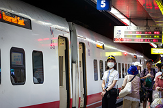 ไต้หวันเตรียมให้จ่ายค่าโดยสารบนรถไฟผ่านมือถือ คาดเริ่ม ก.ย.นี้