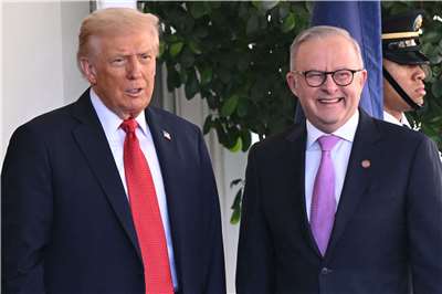 Фото: Дональд Трамп під час зустрічі з австралійським прем’єром Ентоні Албанізом у Білому домі 20 вересня. (AFP)