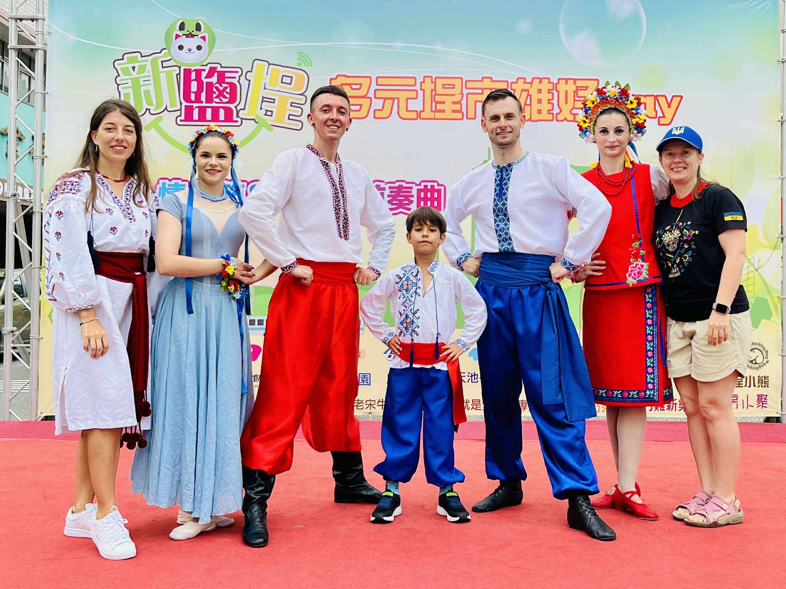 Фото: Український концерт на ярмарку в Ґаосюні (Світлана Мінькова)