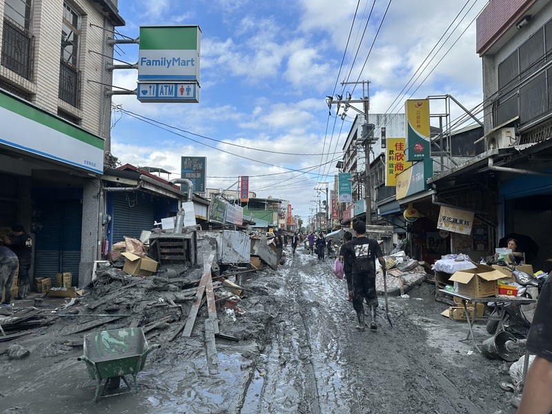 Фото: Ґуанфу після стихійного лиха. (CNA)
