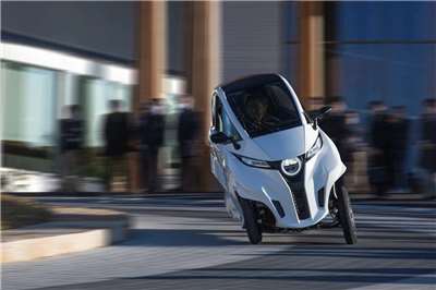 Трицикл із закритою кабіною Lean 3. (Фото: Вебсайт компанії Lean Mobility)