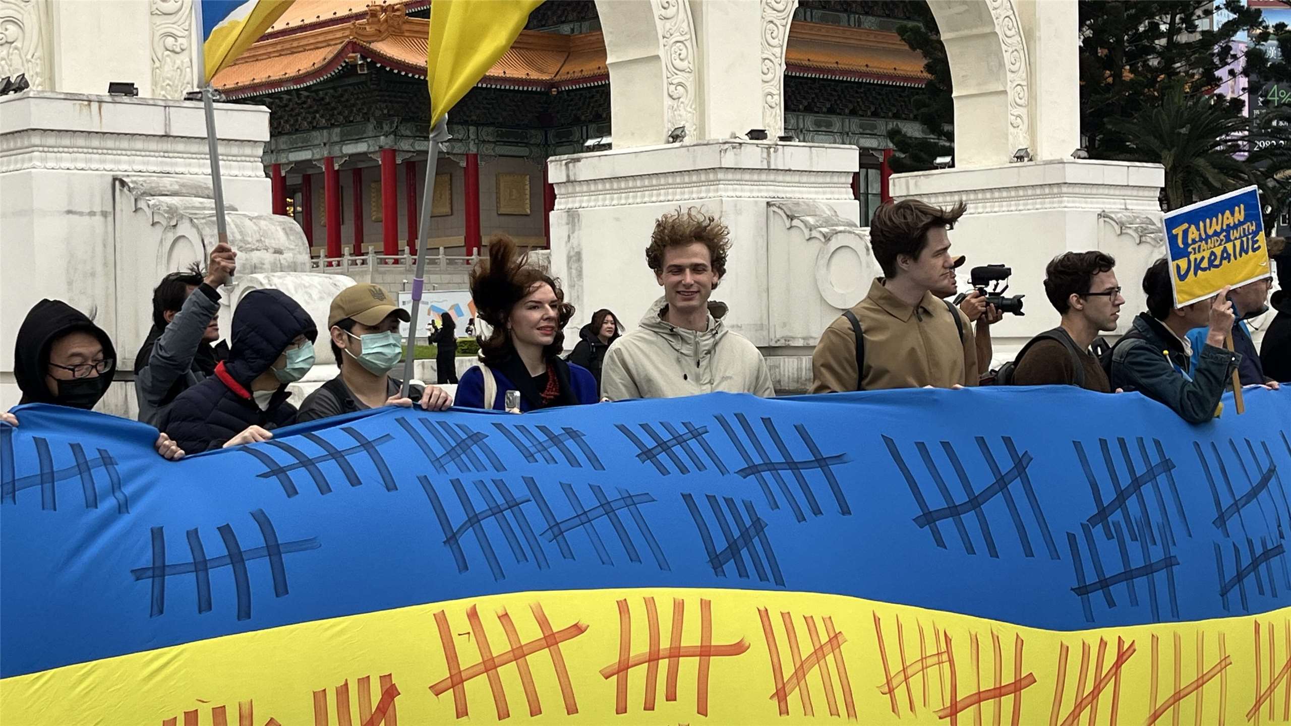 Благодійна акція «Обличчя підтримки: Тайвань і Україна пліч-о-пліч» на площі Свободи в Тайбеї 7 березня 2026 року. (Фото: TSWU)