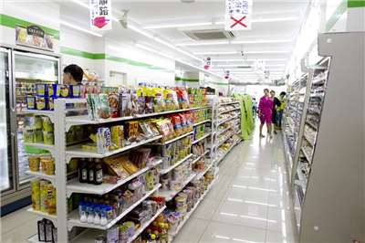 Một du học sinh người Việt Nam đã đột nhập vào một cửa hàng tiện lợi ở Miêu Lật và dùng súng hơi hạng nhẹ bắn vào nhân viên của cửa hàng, cướp đi hai chai nước ngọt. (Ảnh minh họa: Flickr)