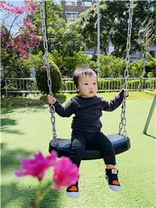 Trong thời đại công nghệ phát triển nhanh chóng và nhịp sống ngày càng gấp gáp, việc dạy con không còn đơn giản như trước. (Ảnh TVy)