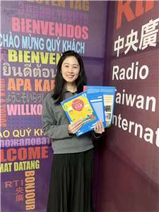 Bạn Lê Trang Thanh - Giáo viên lớp tiếng Hoa và chuyên viên tiếng Việt tại tổ chức One-Forty. (Ảnh: Rti)