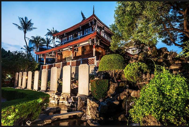 Xích Khảm Lầu thuộc di tích cấp quốc gia (tên gọi cũ Thành Provintia), là trung tâm hành chính được người Hà Lan xây dựng năm 1624 khi chiếm đóng Đài Loan. (Ảnh lấy từ nền tảng cung ứng du lịch www.klook.com)