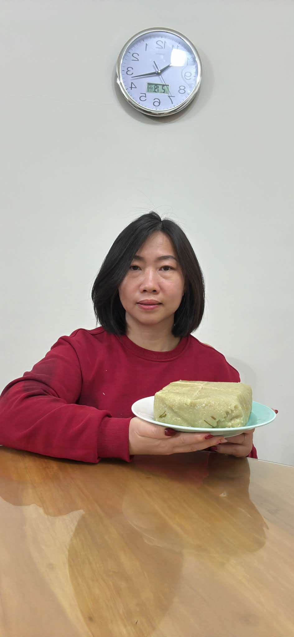 Để vừa có thu nhập vừa có thời gian chăm lo cho 3 con nhỏ, cựu Du học sinh tốt nghiệp MBA Nguyễn Thị Huệ đã quyết định chọn hướng đi tự kinh doanh tại nhà (Ảnh: Nhân vật cung cấp)