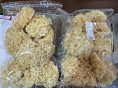 Trong đợt kiểm tra vừa qua của thành phố Đài Bắc, mặt hàng mộc nhĩ trắng (ngân nhĩ, nấm tuyết) là sản phẩm có tỷ lệ không đạt tiêu chuẩn cao nhất, lên tới 40%. (Ảnh: CNA)