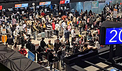 Sân bay Đào Viên bùng nổ lượng hành khách dịp Tết Nguyên đán, lập kỷ lục cao nhất trong lịch sử với 169.000 lượt người trong 1 ngày. (Ảnh: CNA)