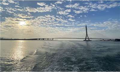 Cảnh quan cầu Đạm Giang nhìn từ nhiều góc độ khác nhau. (Ảnh: PV Rti)