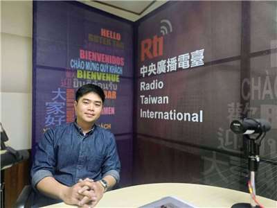 Anh Vũ Mạnh, tốt nghiệp Thạc sĩ chuyên ngành Quản lý xây dựng Trường Đại học Quốc lập Đài Loan, hiện là kỹ sư thi công kiêm thiết kế làm việc tại Công ty Xây dựng Dywidag của Đức chi nhánh Đài Loan (Ảnh: Hải Ly)