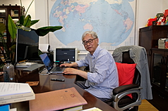 Nhà sử học Cát Triệu Quang, giáo sư trường Đại học Fudan Trung Quốc đoạt Giải Hán học Tang Prize 2026 nhờ những đóng góp nổi bật cho nghiên cứu lịch sử tư tưởng Trung Hoa. (Ảnh: CNA)