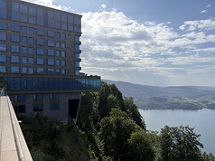 Mỹ và Iran dự kiến ký thỏa thuận hòa bình tại khu nghỉ dưỡng hạng sang Burgenstock Resort - Thụy Sĩ.