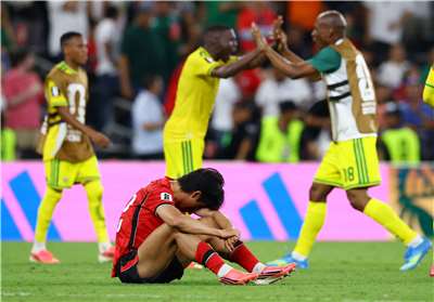 Chiến thắng đội tuyển Hàn Quốc (trang phục màu đỏ) với tỉ số 1-0, đội tuyển Nam Phi (trang phục màu vàng) ghi tên mình vào vòng knock-out. (Ảnh: AP/TPG Images)