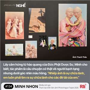 Khách mời phỏng vấn: nhiếp ảnh gia Minh Nhon (ảnh chụp tại triển lãm: Thanh Thảo cung cấp)