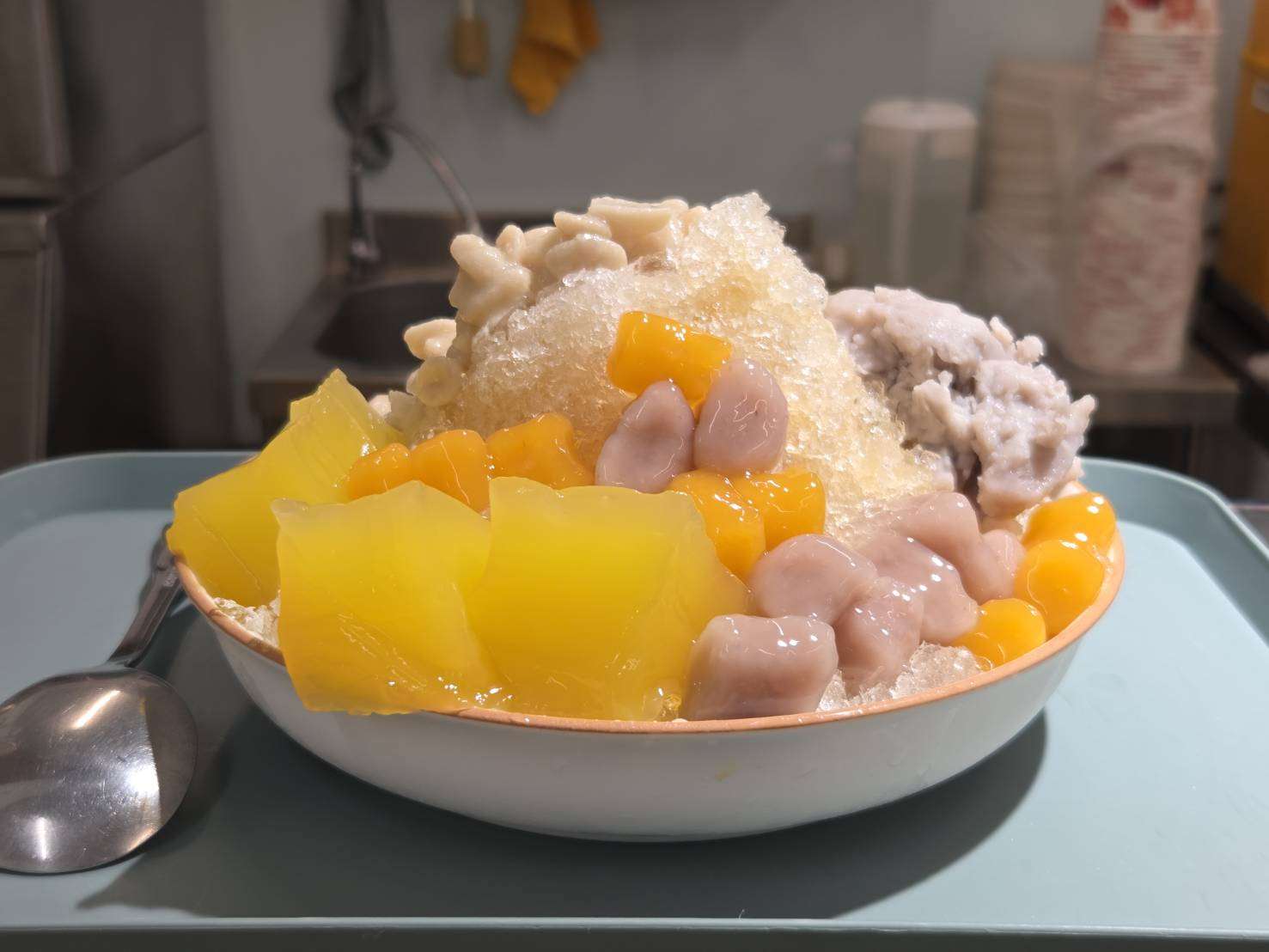 Kem đá bào truyền thống ( Ảnh: Hân Nghi)
