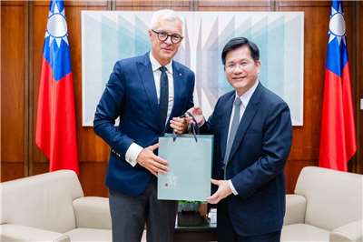Ngày 5/8 Ngoại trưởng Trung Hoa Dân Quốc (THDQ) Lâm Giai Long đã tiếp đón cựu Ngoại trưởng Slovakia Ivan Korčok trong chuyến thăm Đài Loan tại trụ sở Bộ Ngoại giao. (Ảnh: Facebook ông Lâm Giai Long)