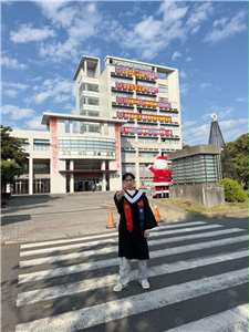 南開科技大學學生