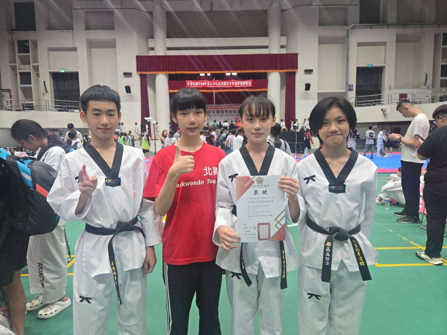 4 em  đại diện cho thành phố Gia Nghĩa tham gia Giải vô địch Taekwondo thanh thiếu niên toàn quốc lần thứ 29 năm 2025. (Ảnh: Đặng Tú Hoa cung cấp)